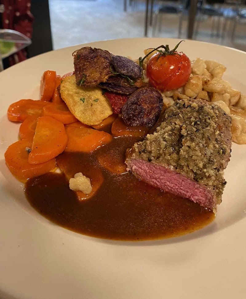 CO13 Bistro – Restaurant in Basel