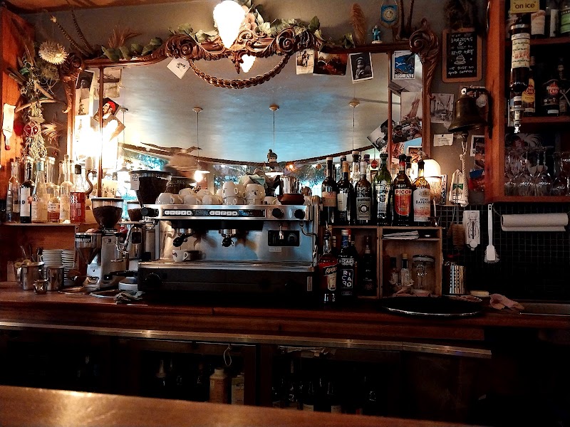 Flore – Bar Restaurant in Basel